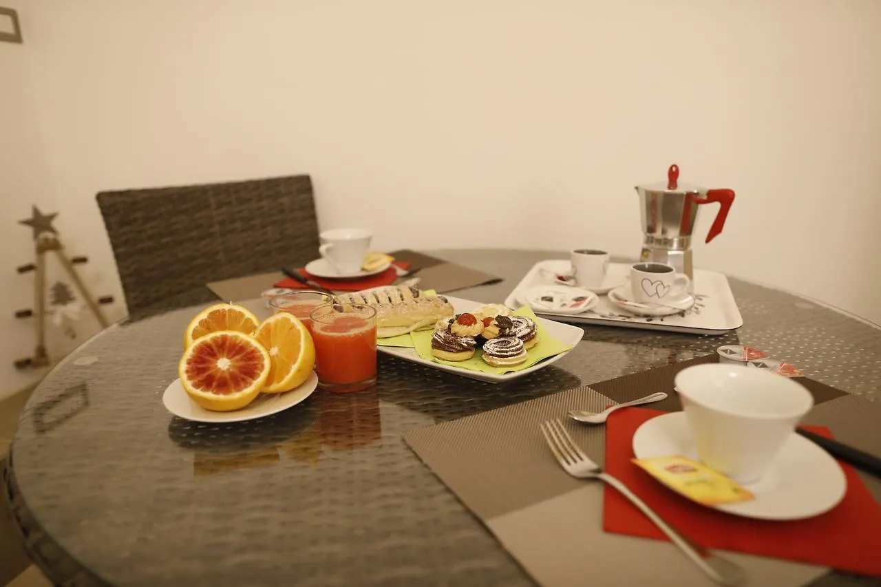 *** Couette-café B&B Liberty 900 Catane Italie